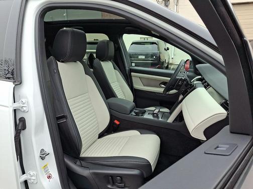 2025 Land Rover Discovery Sport Dynamic SE