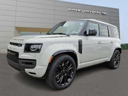 2026 Land Rover Defender V8