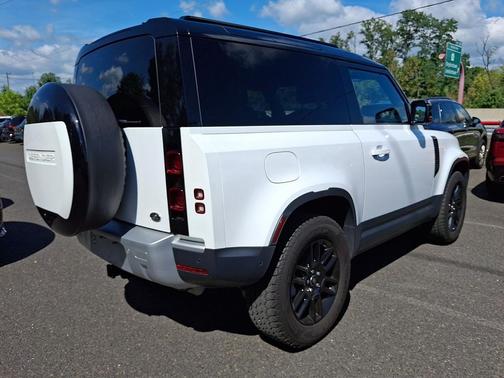 Fuji White 2023 Land Rover Defender 90 S