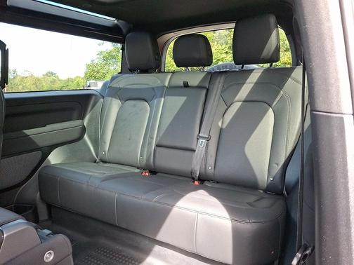 Fuji White 2023 Land Rover Defender 90 S