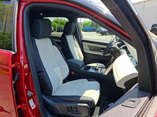 Firenze Red Metallic 2025 Land Rover Discovery Sport Dynamic SE