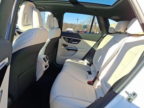 2023 Mercedes-Benz GLC 300 4MATIC