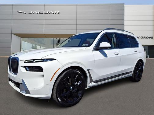 Alpine White 2024 BMW X7 xDrive40i