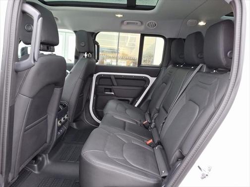 2025 Land Rover Defender 130 P300 S