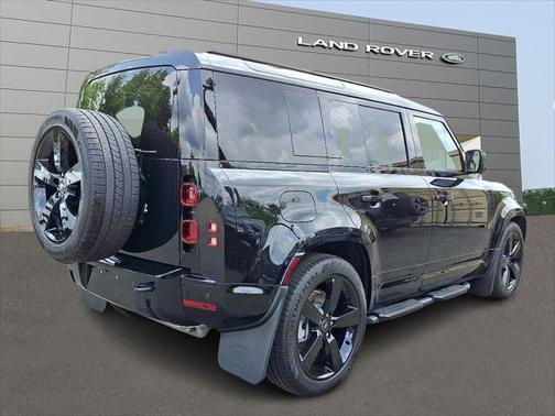 2025 Land Rover Defender 110 P400 X-Dynamic SE