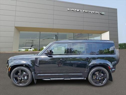 2025 Land Rover Defender 110 P400 X-Dynamic SE