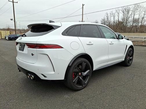 2022 Jaguar F-PACE SVR