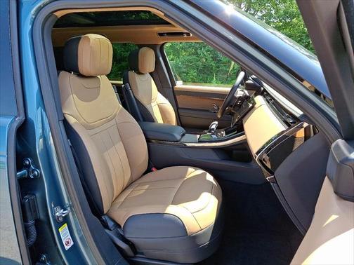 2024 Land Rover Range Rover Sport SE