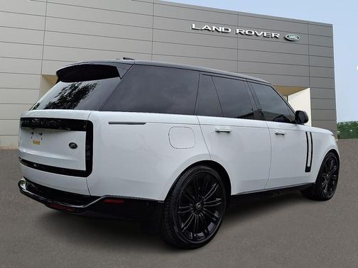 2023 Land Rover Range Rover P530 SE