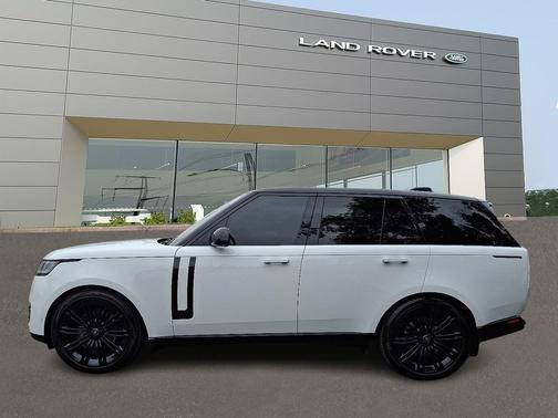 2023 Land Rover Range Rover P530 SE