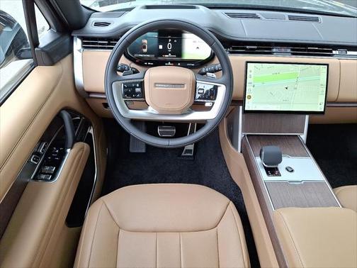 2025 Land Rover Range Rover P400 SE 7 Seat
