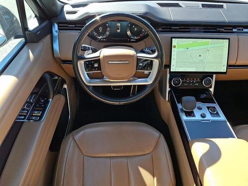 Fuji White - 1AA 2023 Land Rover Range Rover P400 SE
