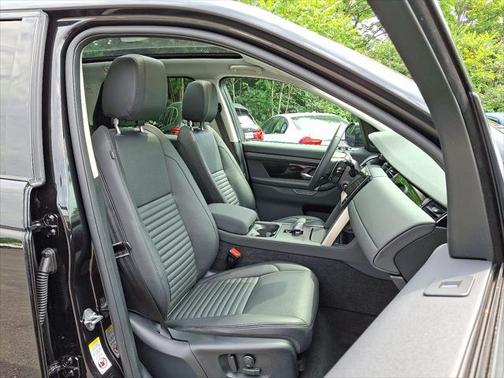 2025 Land Rover Discovery Sport S