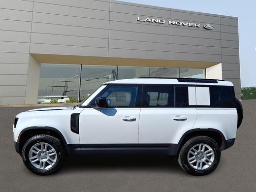 Fuji White 2025 Land Rover Defender 110 P300