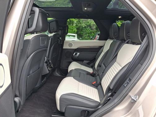 Charente Grey Premium Metallic - 1DN 2021 Land Rover Discovery P360 HSE R-Dynamic