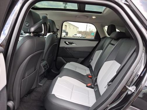 2025 Land Rover Range Rover Velar P250 SE R-Dynamic