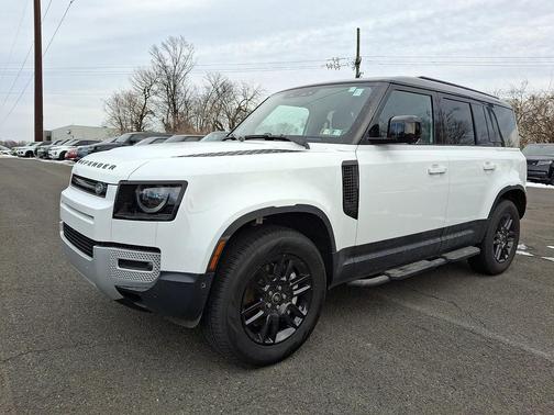 2025 Land Rover Defender 110 P300