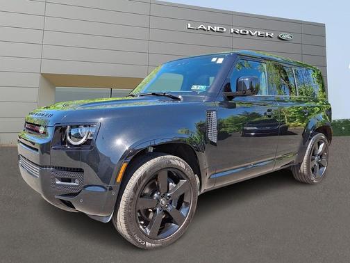 Santorini Black Metallic - 1AG 2025 Land Rover Defender 110 P500 X-Dynamic SE