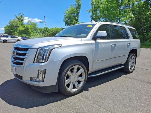 Radiant Silver Metallic 2017 Cadillac Escalade Premium Luxury
