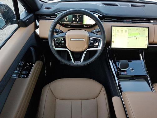 2026 Land Rover Range Rover Sport SE