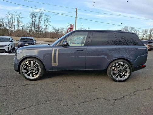 2026 Land Rover Range Rover P400 SE