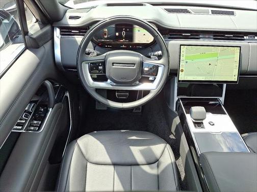 2025 Land Rover Range Rover P400 SE