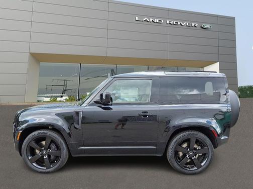 2025 Land Rover Defender 90 P400 X-Dynamic SE