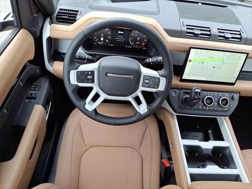 2025 Land Rover Defender 90 P400 X-Dynamic SE