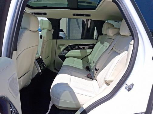 2023 Land Rover Range Rover P400 SE