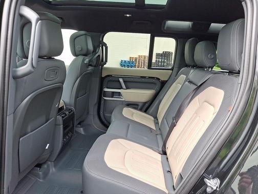 Santorini Black Metallic - 1AG 2022 Land Rover Defender 110 X-Dynamic HSE