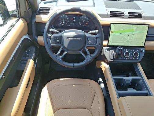 Fuji White 2026 Land Rover Defender P400 X-Dynamic SE