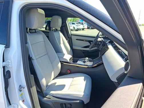 Fuji White 2026 Land Rover Range Rover Evoque S