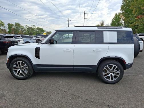 Fuji White 2026 Land Rover Defender P300 S