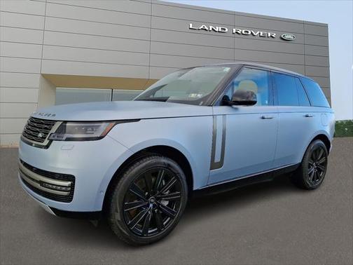 2025 Land Rover Range Rover P550e SE