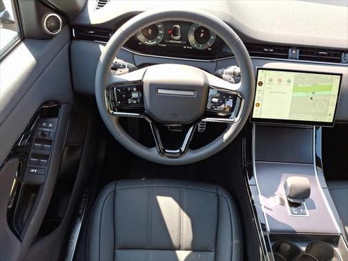 2026 Land Rover Range Rover Evoque Dynamic SE