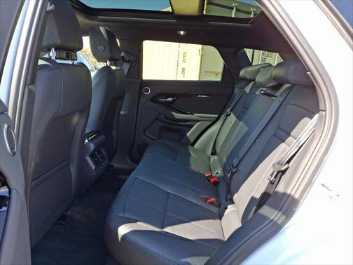 2026 Land Rover Range Rover Evoque Dynamic SE
