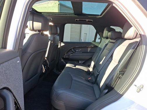 2024 Land Rover Range Rover Sport SE