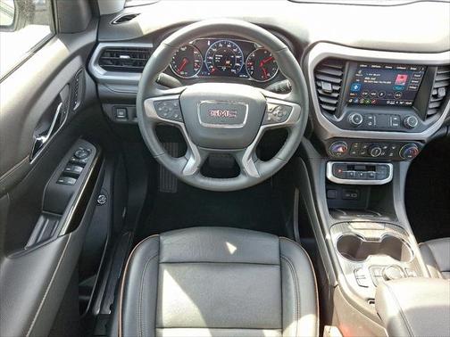 2023 GMC Acadia AWD AT4