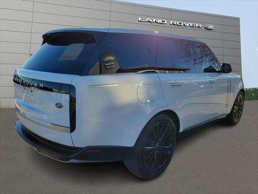 Fuji White 2023 Land Rover Range Rover Autobiography