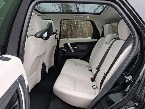 2025 Land Rover Discovery Sport S