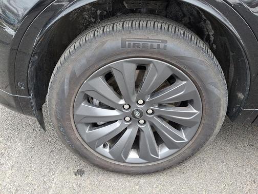 2025 Land Rover Discovery Sport S