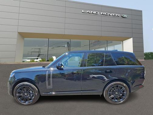 Santorini Black Metallic 2025 Land Rover Range Rover P530 SE