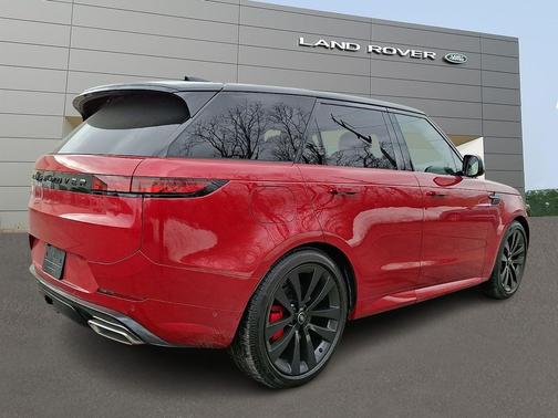 2025 Land Rover Range Rover Sport SE