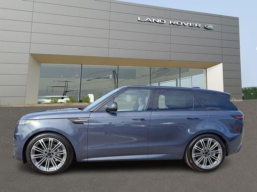 Varesine Blue Metallic 2026 Land Rover Range Rover Sport SE