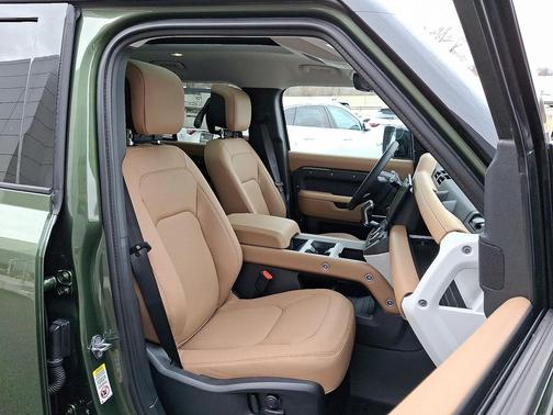 2026 Land Rover Defender P400 X-Dynamic SE