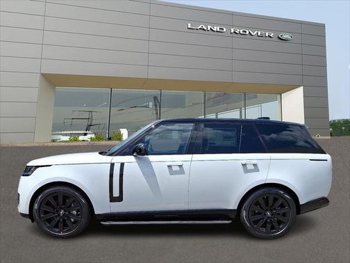 2025 Land Rover Range Rover P530 SE