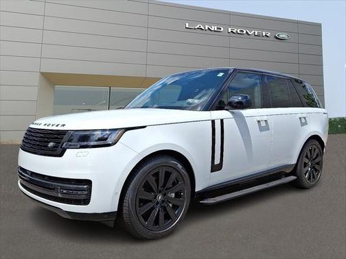 2025 Land Rover Range Rover P530 SE