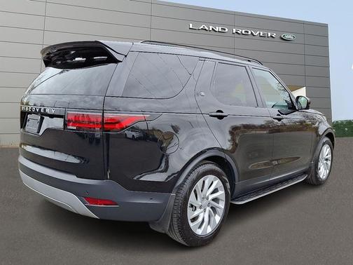 2025 Land Rover Discovery P300 S