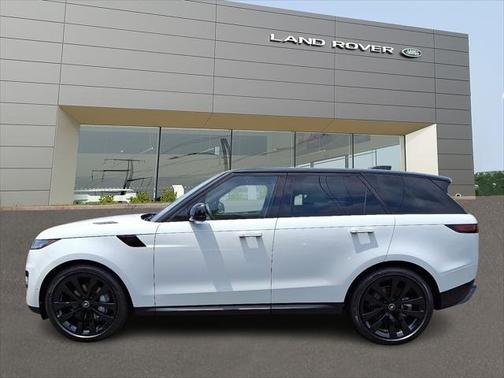 2025 Land Rover Range Rover Sport SE