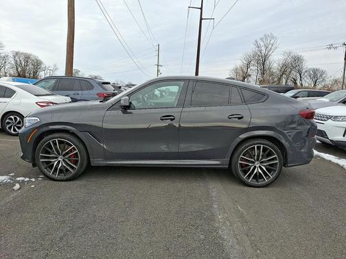 2023 BMW X6 M50i